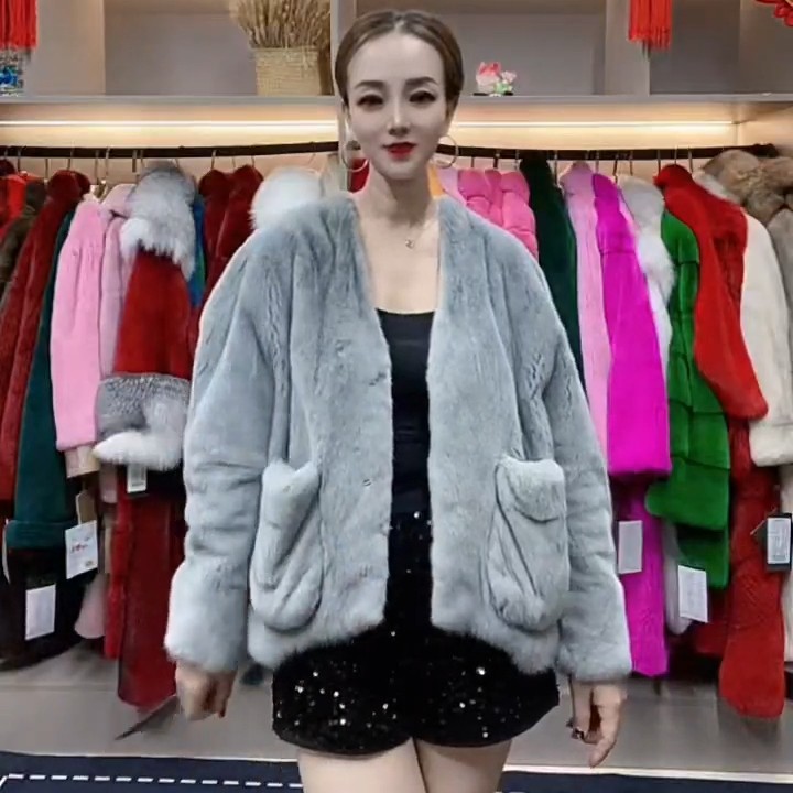 貂皮大衣女短款 水貂皮草v领进口紫标天鹅绒年轻整貂小个子外套
