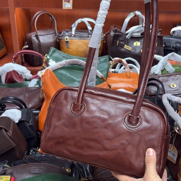 头层牛皮植鞣牛皮保龄球咖色