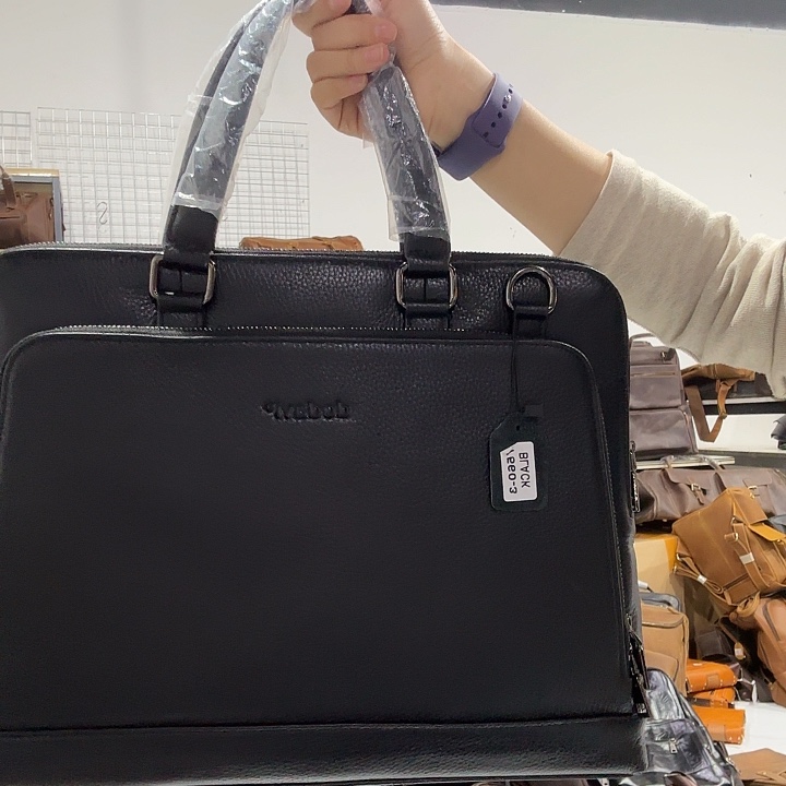 阳***心小牛皮（革）牛皮（革）头层牛皮260