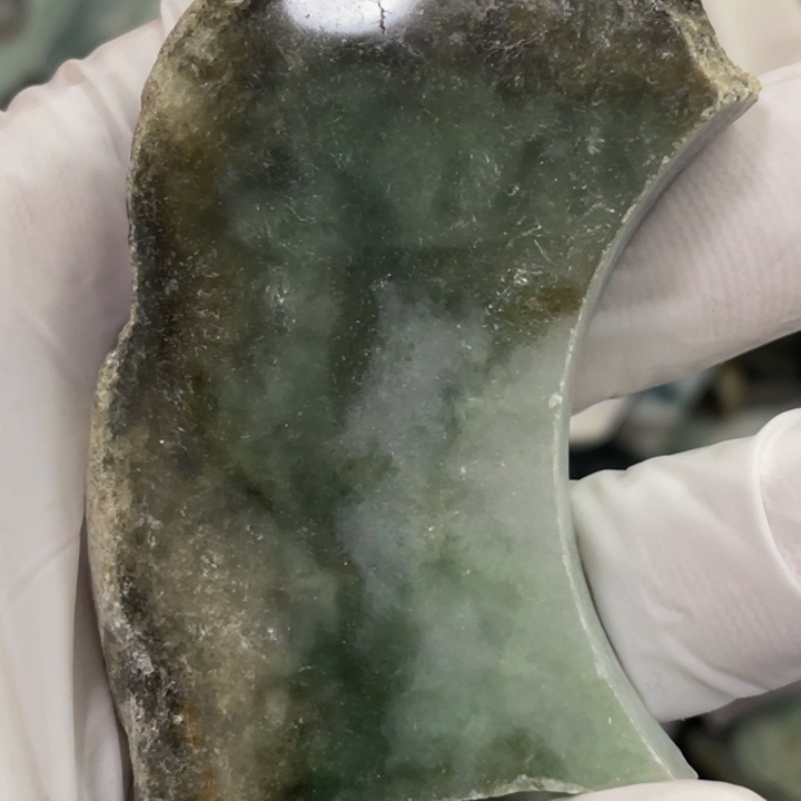 翡翠吊坠(不含链)未镶嵌天然翡翠边角料