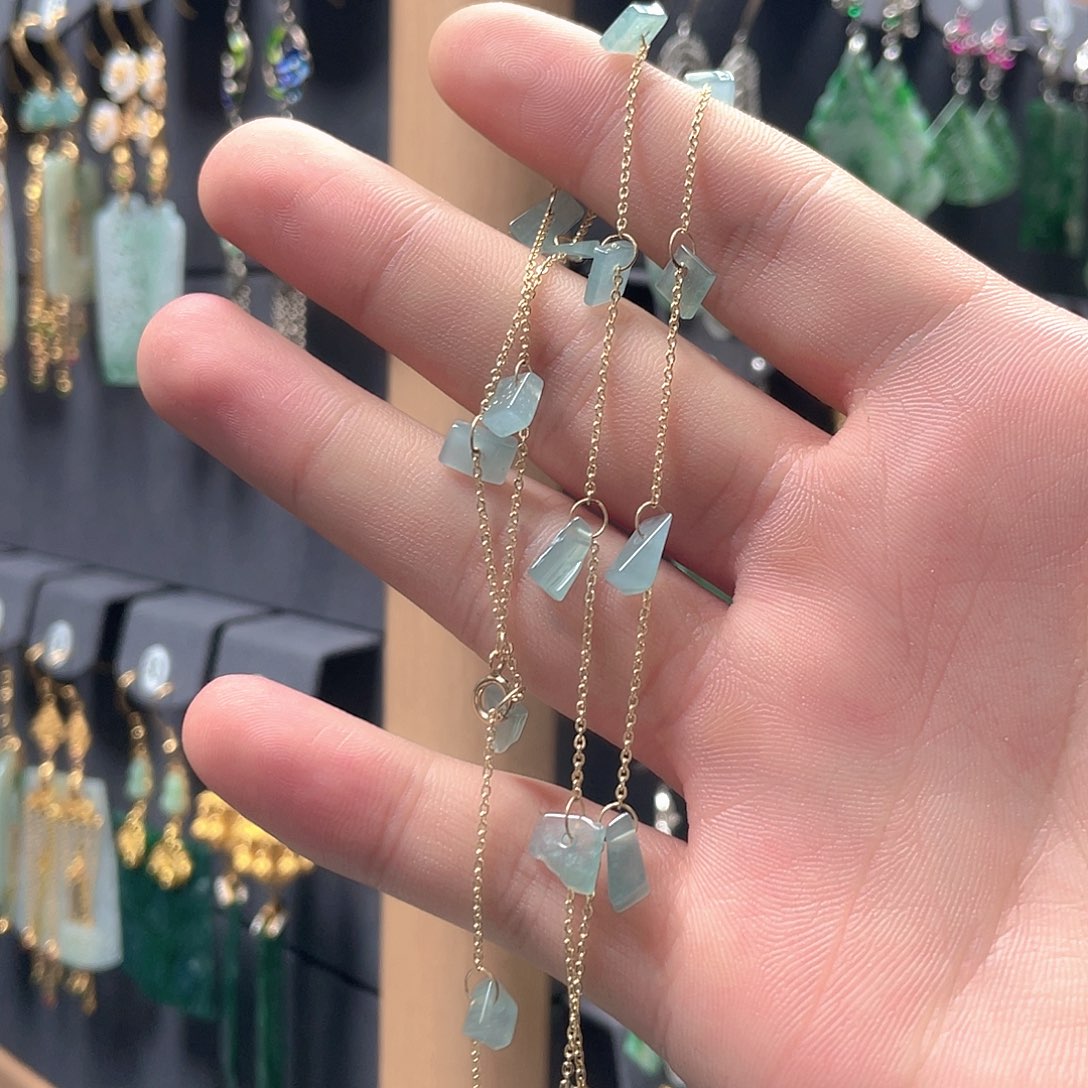 翡翠未镶嵌耳饰翡翠