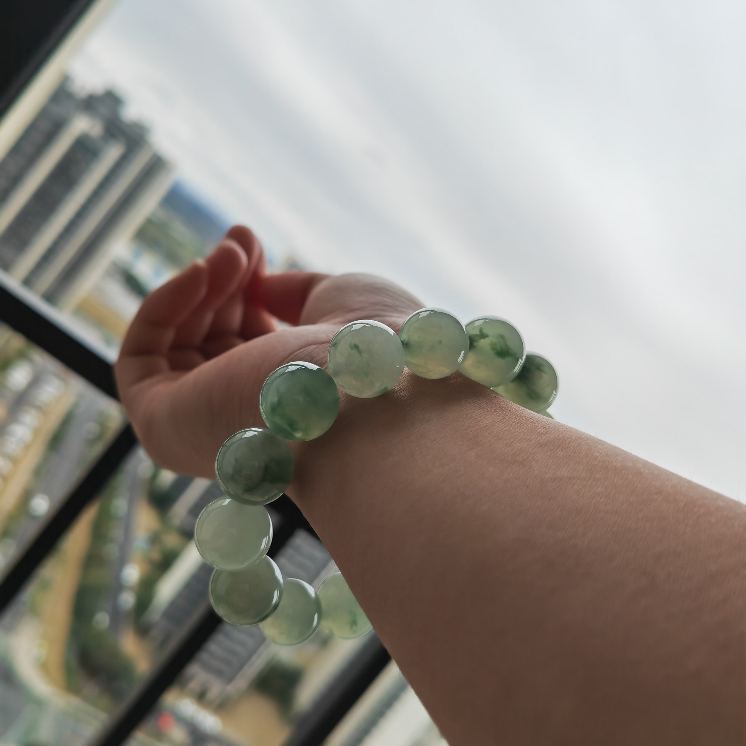 缅甸翡翠手串糯冰种飘花15-16cm珠温润a货通用百搭串珠