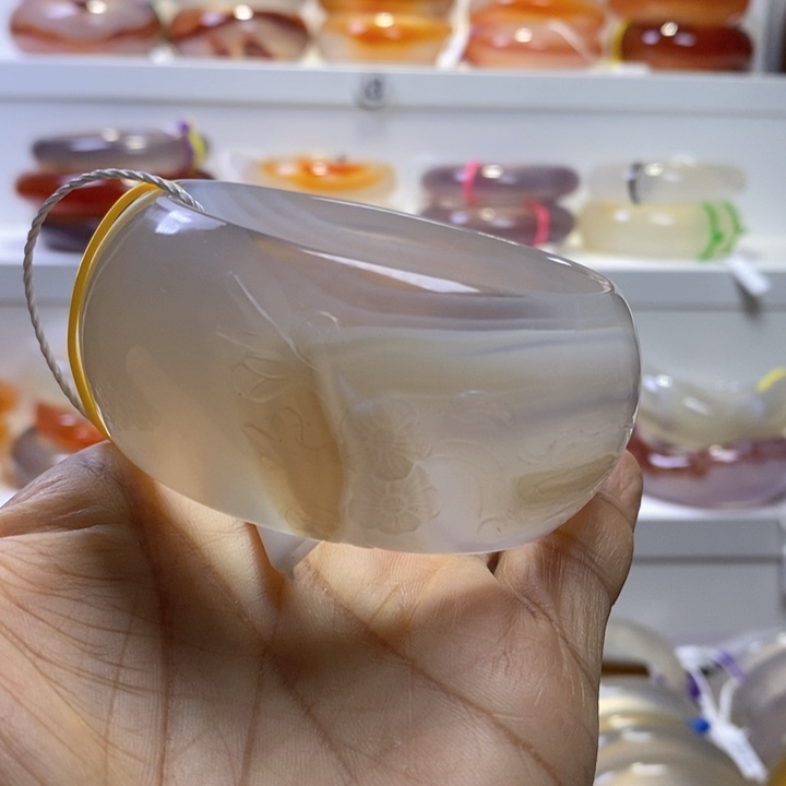 玛瑙/玉髓手镯未镶嵌