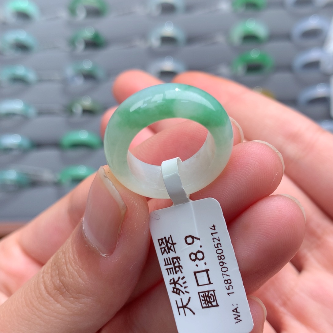 翡翠戒指未镶嵌天然
