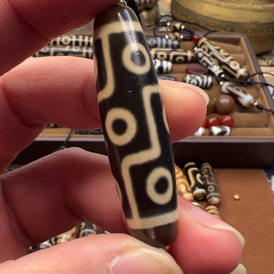 玛瑙/玉髓颈饰未镶嵌哆****）