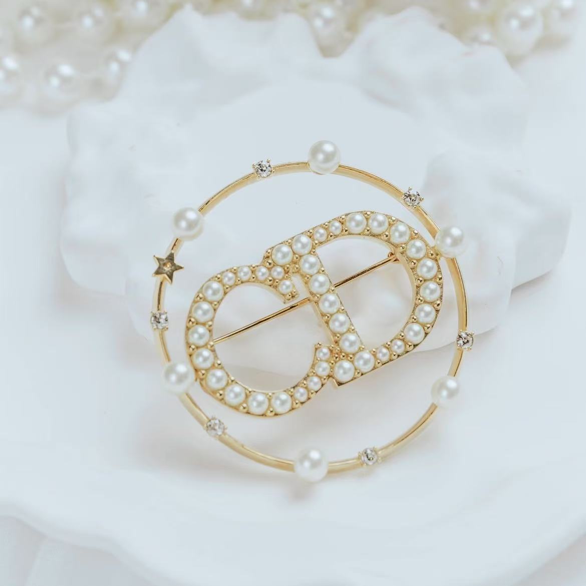 全新未使用 DIOR/迪奥 多多奢品/迪奥23年新款子母珍珠胸针 闲置