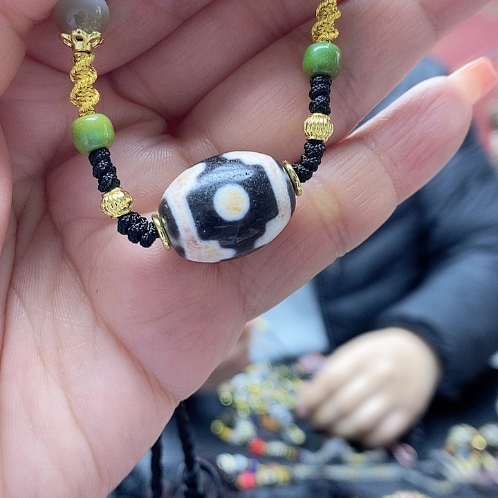 玛瑙/玉髓颈饰合金