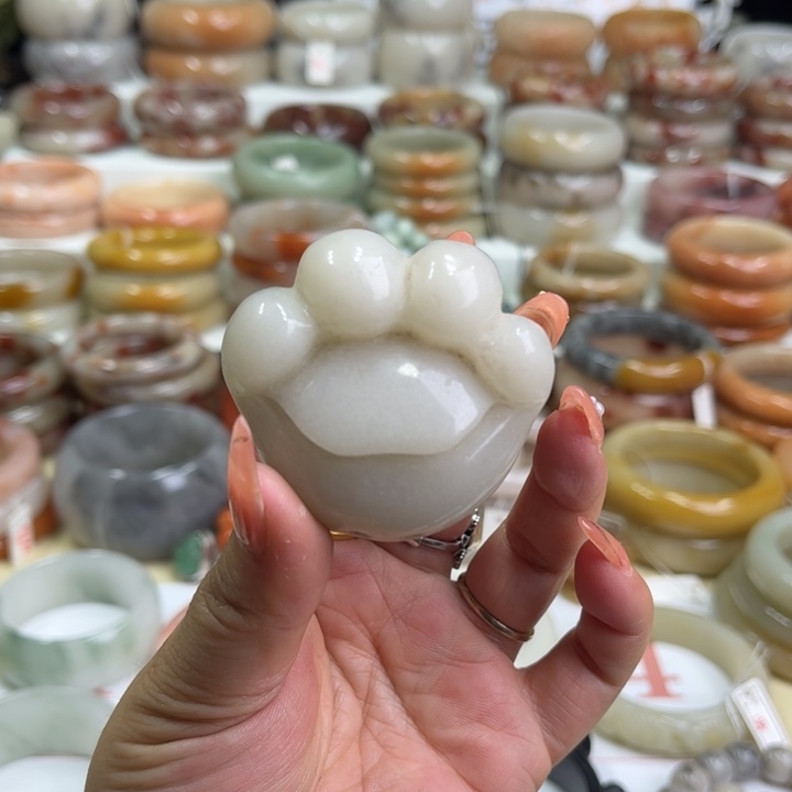 石英质玉佘白猫爪未镶嵌