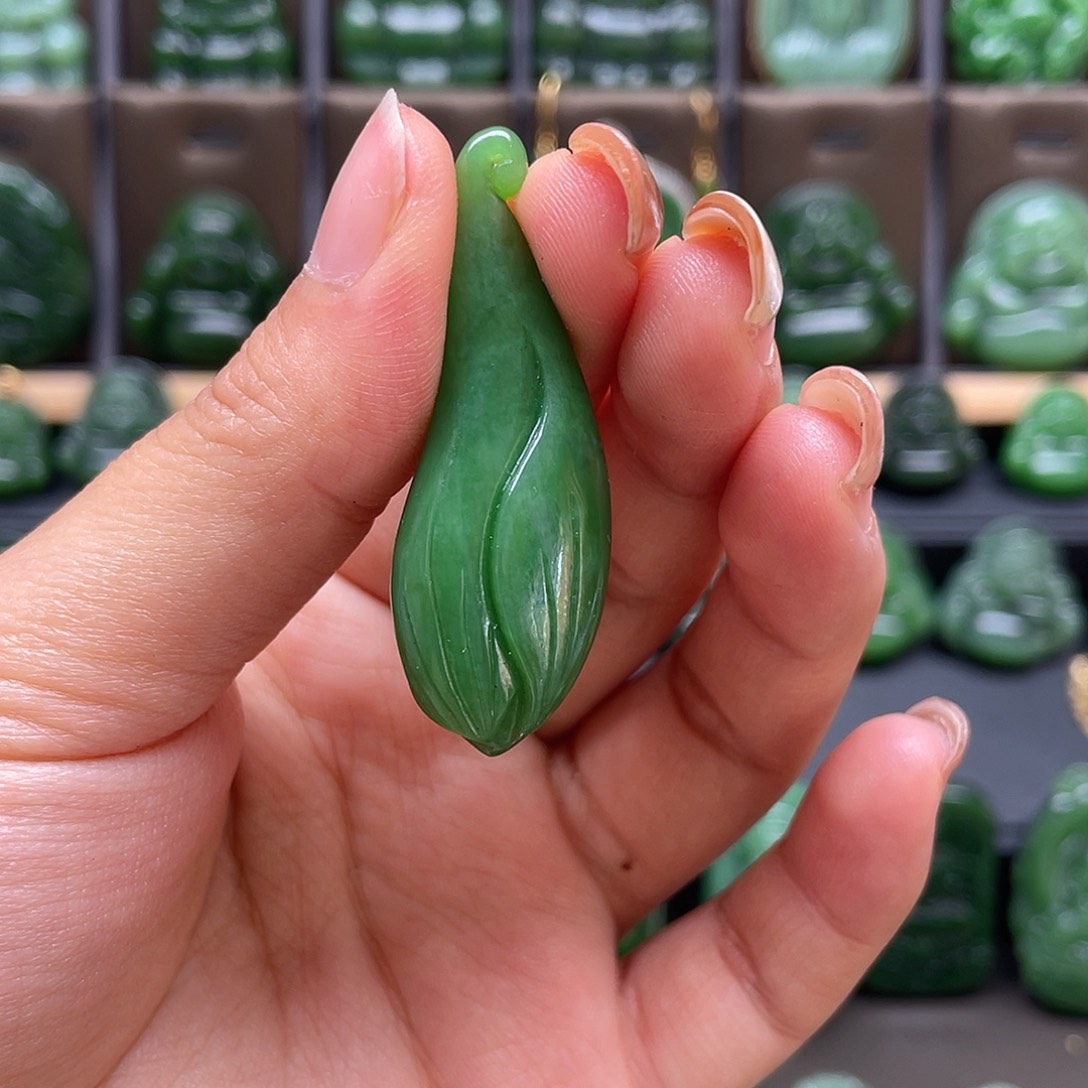 和田玉吊坠未镶嵌