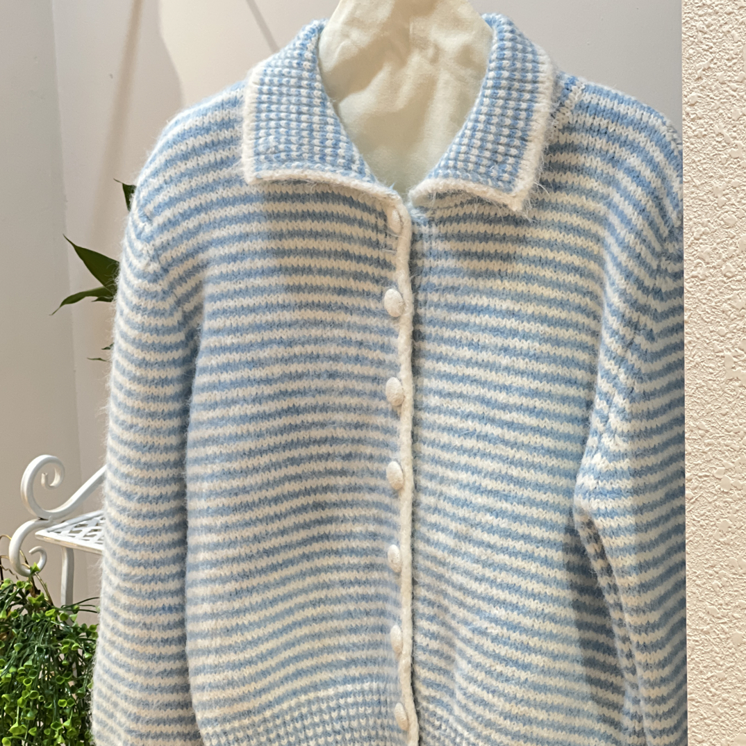 秋冬季蓝色系搭配小针织外套毛衣