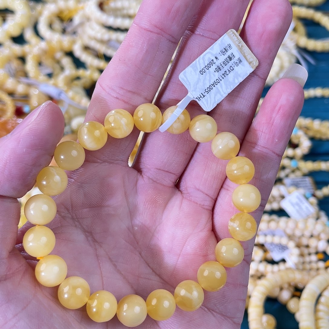 琥珀裸石未镶嵌多样性发货发其一