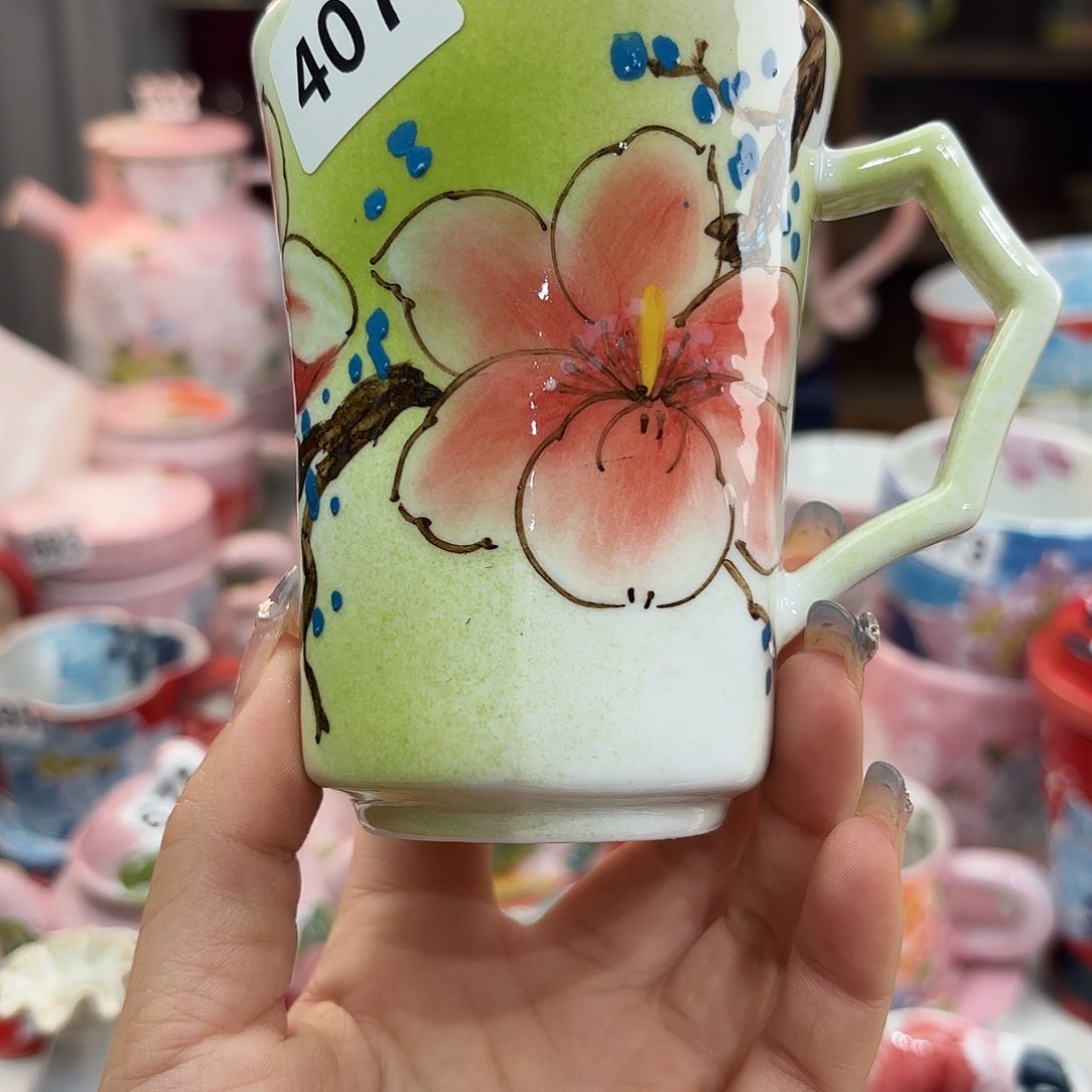 瓷片你不接啊电话你也不理呀了么