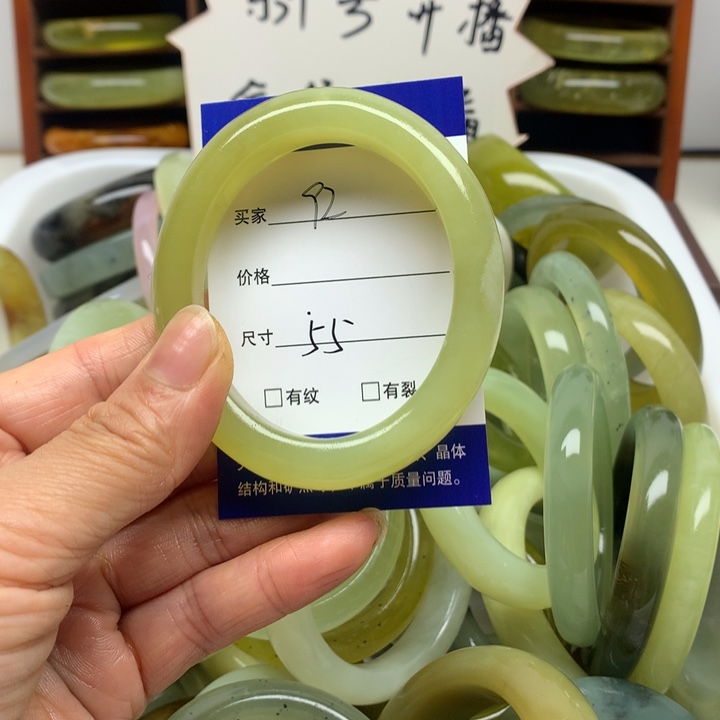未镶嵌蛇纹石玉手镯手镯