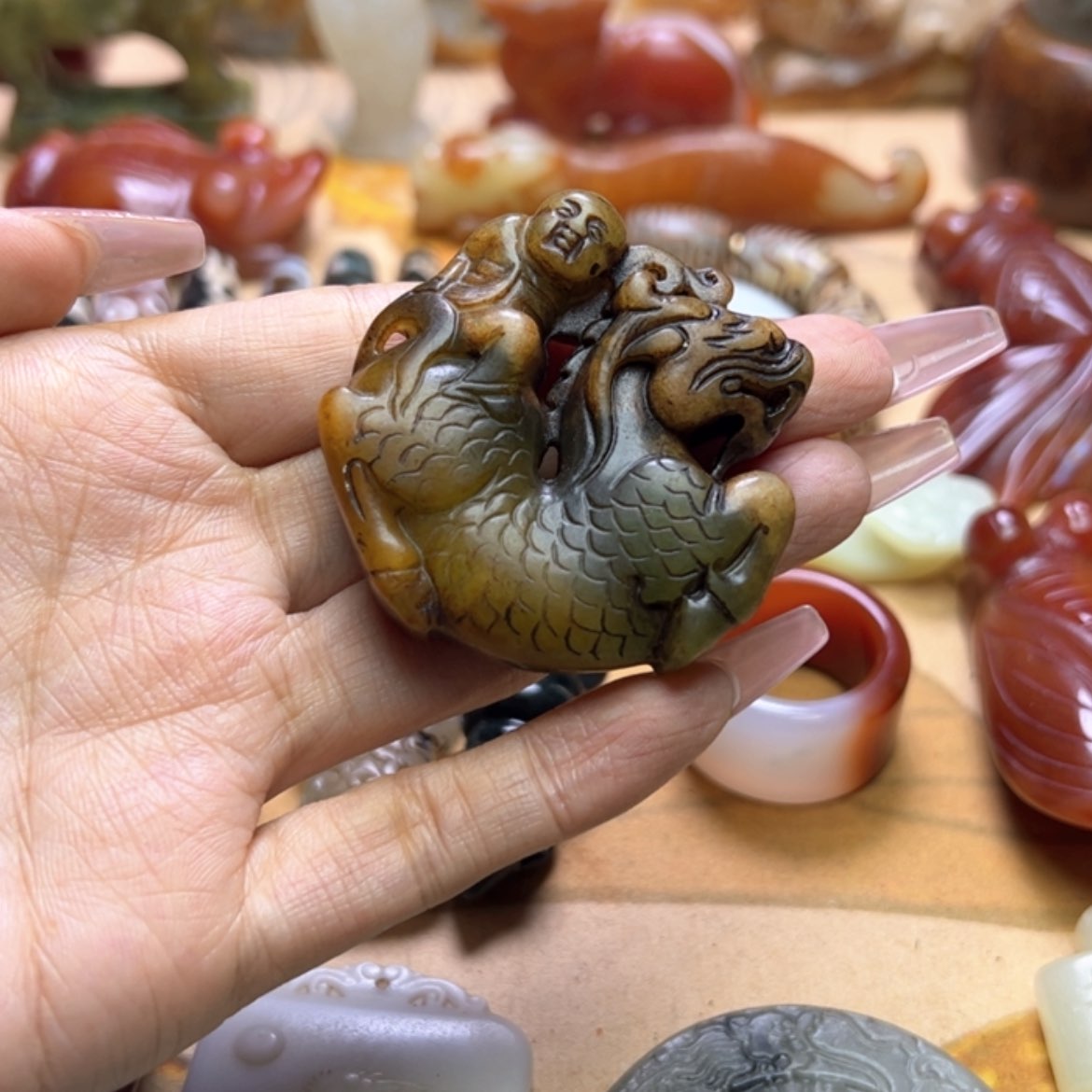 【闪购商品】蛇纹石玉颈饰未镶嵌