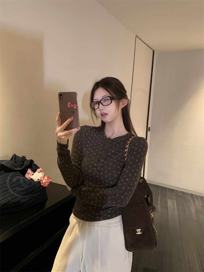 【大枫专属】乌木甜茶 亨利领纽扣碎花长袖T恤上衣