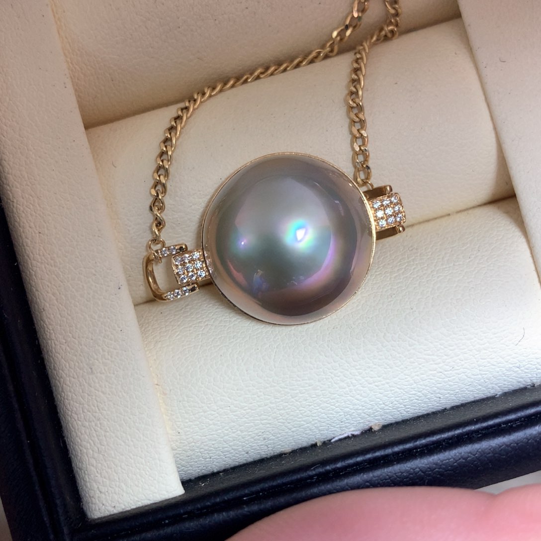 18K金镶嵌拼合珍珠（马贝珠）手绳