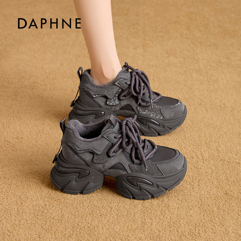 达芙妮真皮老爹鞋2025秋冬新款时尚百搭加绒抗寒休闲鞋加厚运动鞋