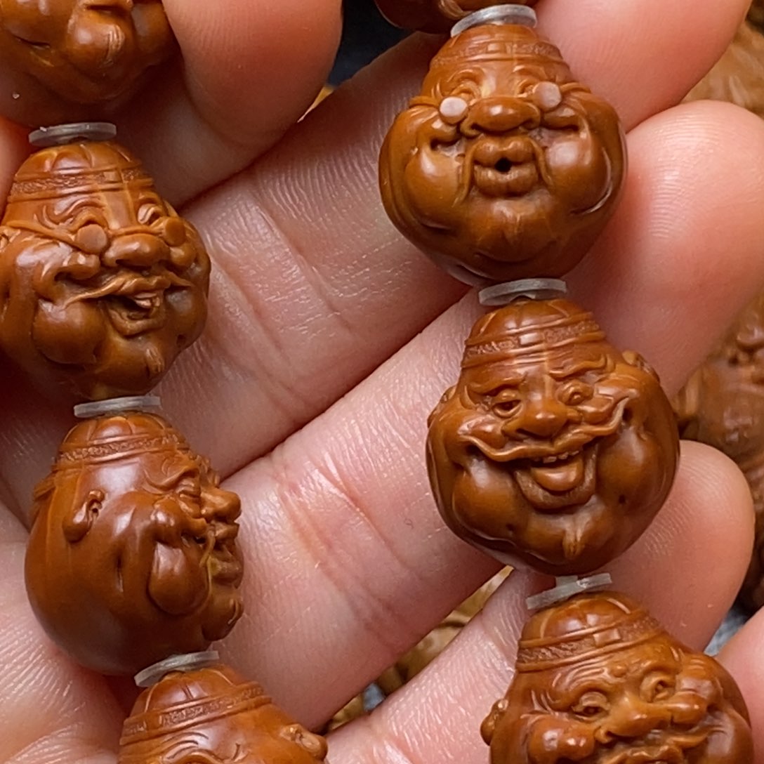 橄榄核手串/手链1.6-1.7铁核 设计款地主百态全家福手串