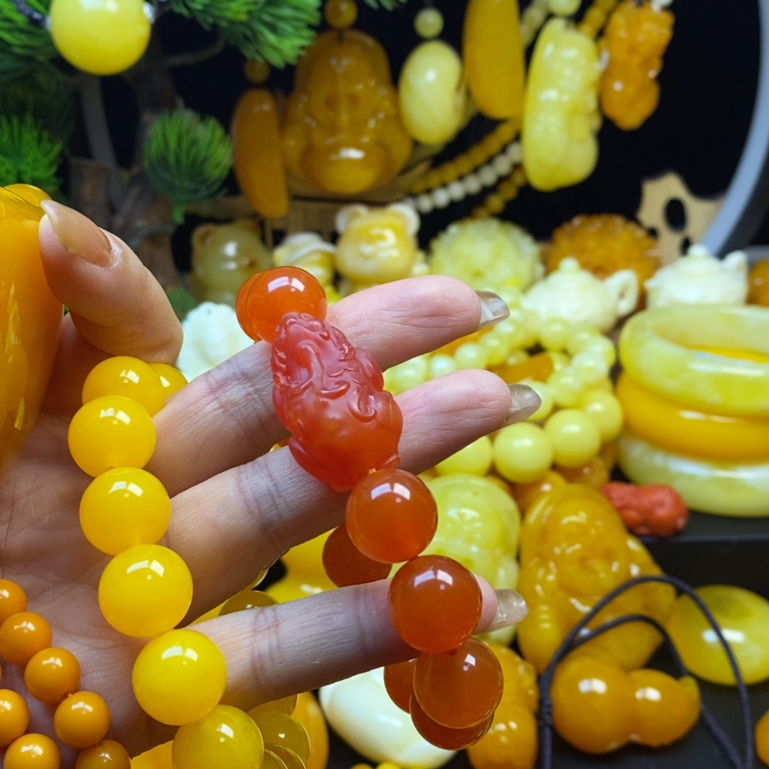 十***姑无非金属蜜糖红手串+貔貅