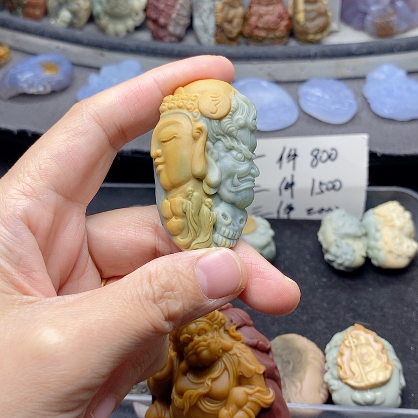 【闪购商品】定制石英质玉吊坠未镶嵌