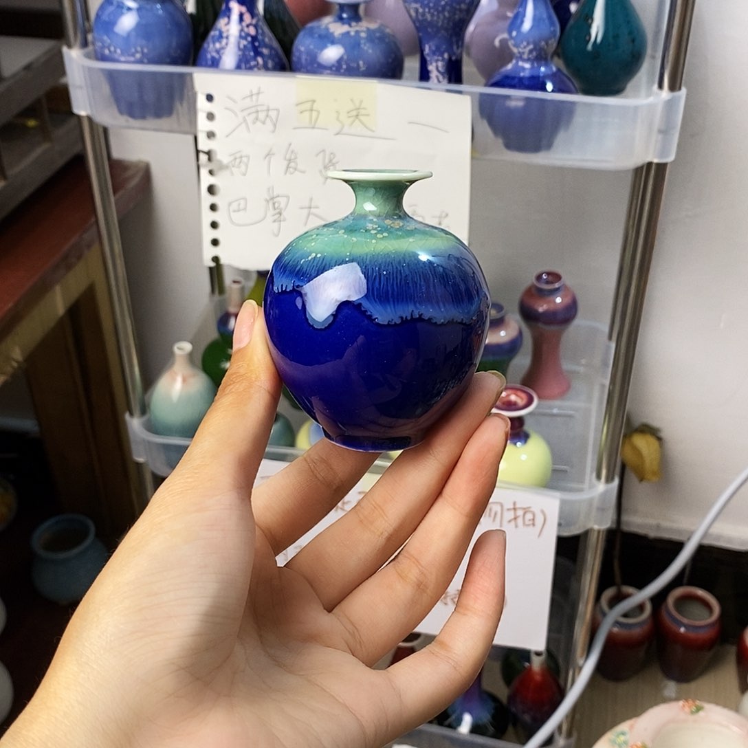 摆件巴掌大不插花景德镇高温陶瓷小花器