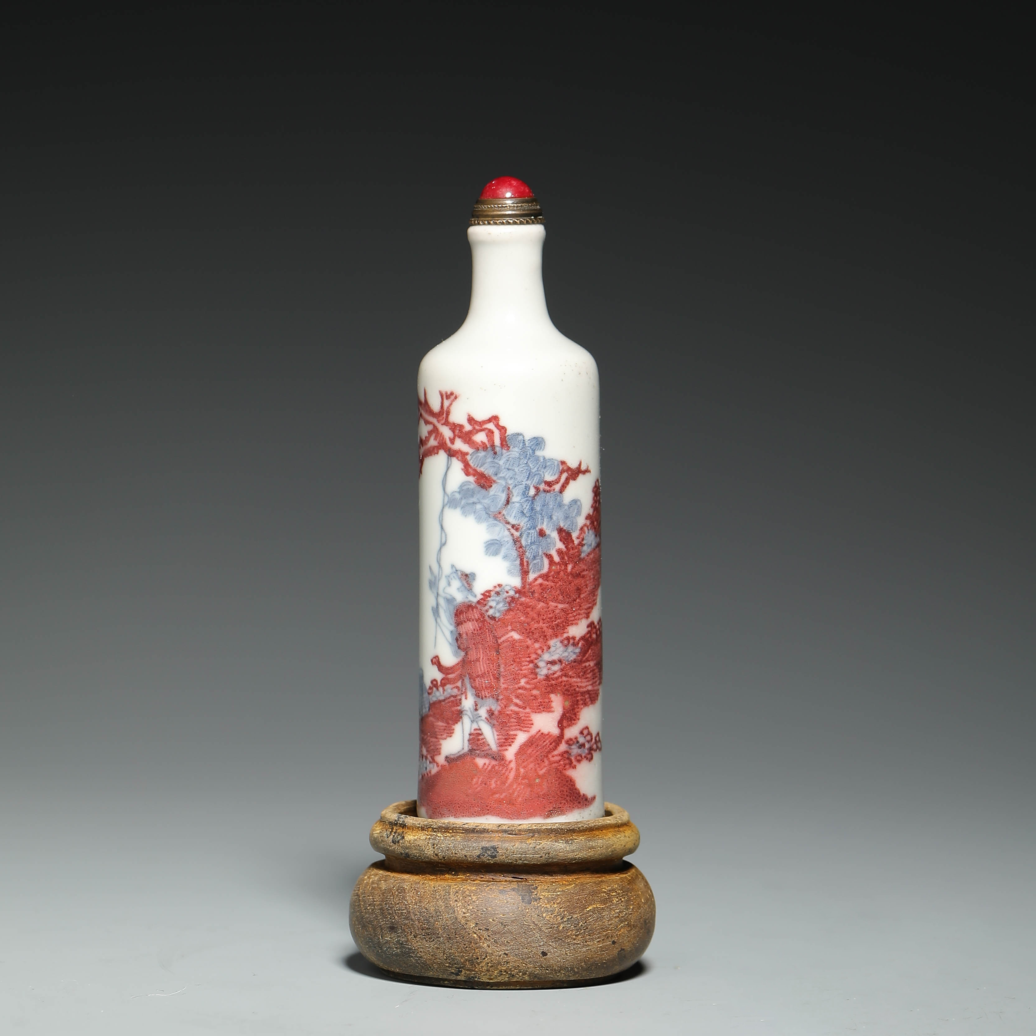 9132 清乾隆 青花釉里红垂钓图鼻烟壶