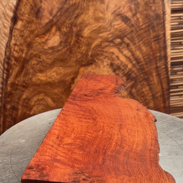 翼***】大叶紫檀（黑酸枝木类）