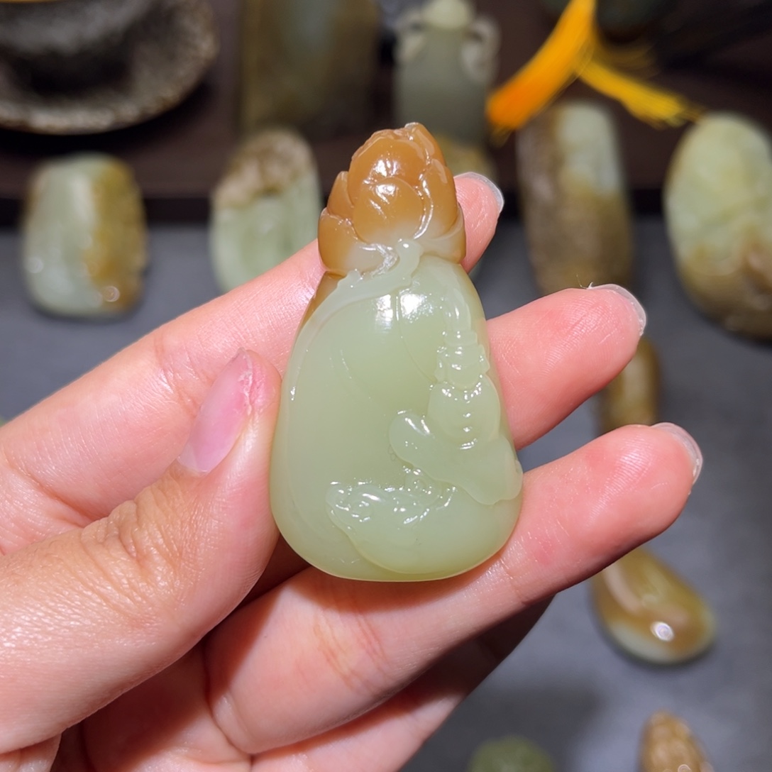 和田玉（糖玉）未镶嵌挂件