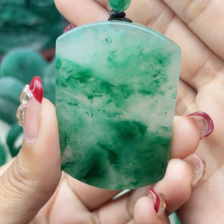 未镶嵌定制石英质玉（非洲翠）德**下