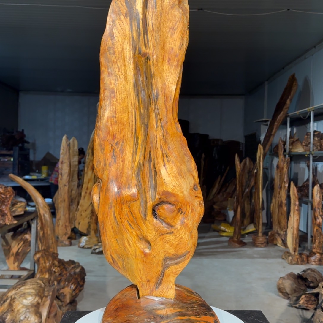 梁***升木佳友琥珀木摆件7