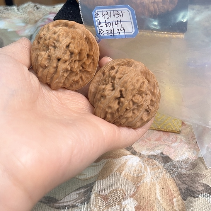 文玩核桃把件平谷四座楼