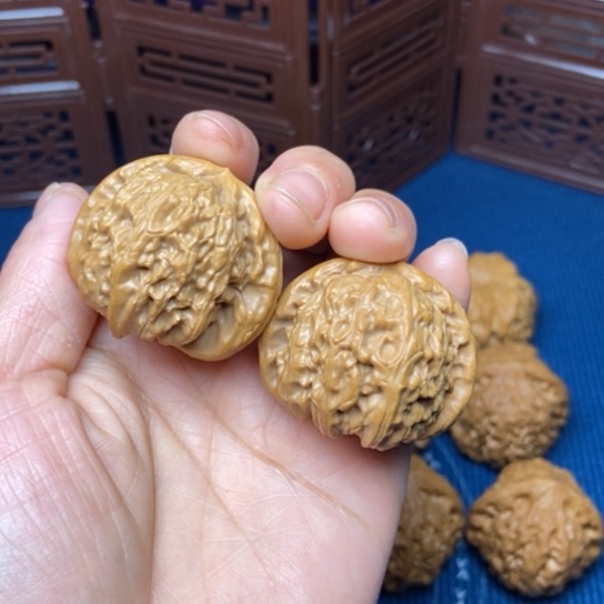 文玩核桃把件白狮子39