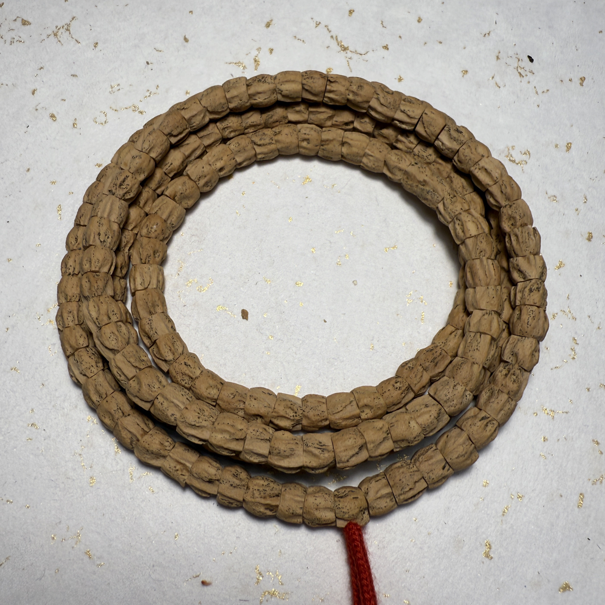 摩岩出品【山鬼】系列热振柏香籽深坑鬼脸斜切手串