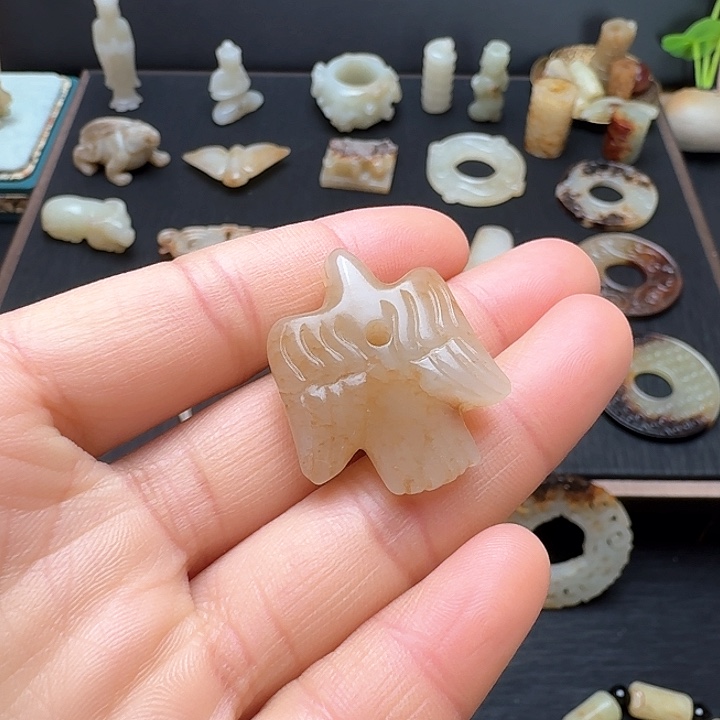 和田玉挂件未镶嵌