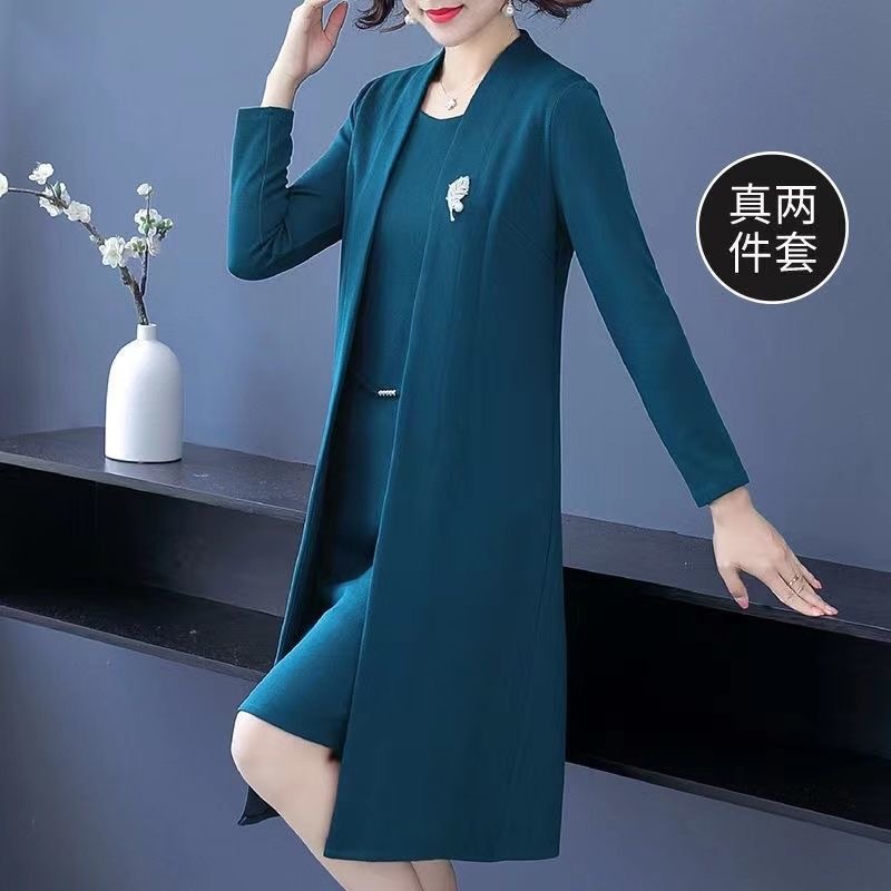 中老年妈妈秋装连衣裙两件套气质新款洋气40岁女春秋风衣外套套装
