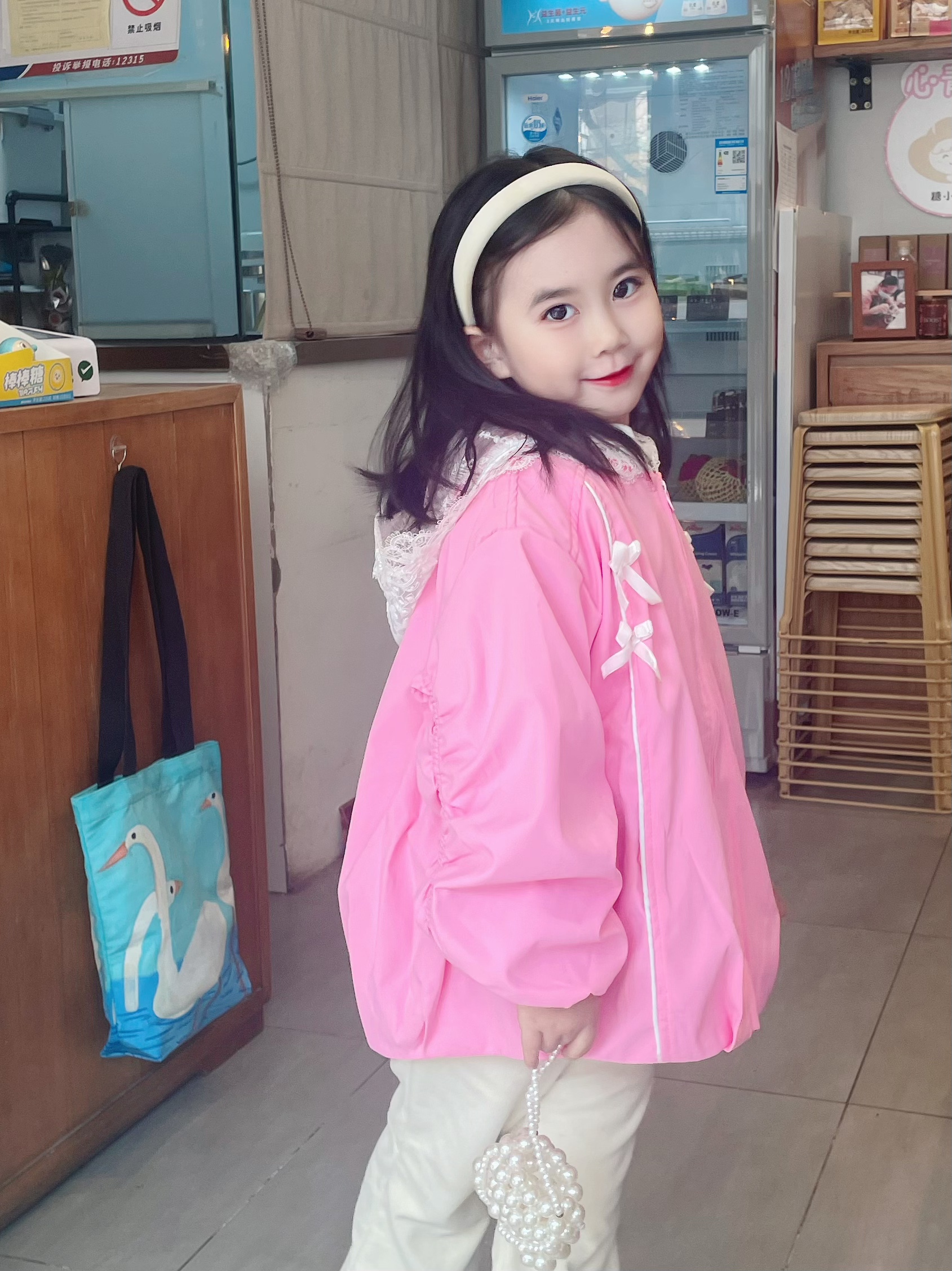 女童春季新款蝴蝶结夹克外套甜美蕾丝粉色风衣洋气宝宝休闲上衣