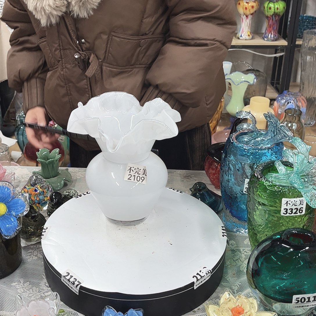 2109 家悦琉璃工艺品不完美