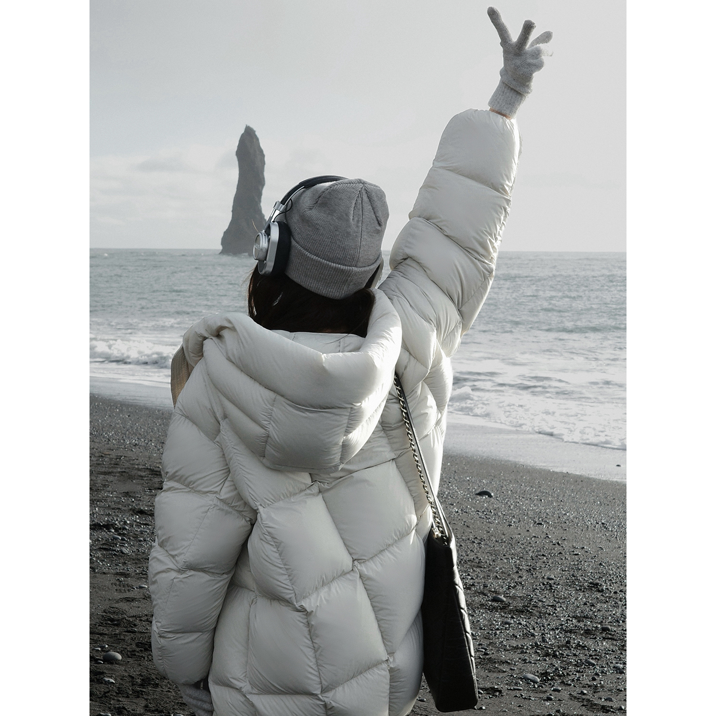 张贝贝ibell无胆直充90白鸭绒连帽立领高充绒中长款保暖羽绒服女