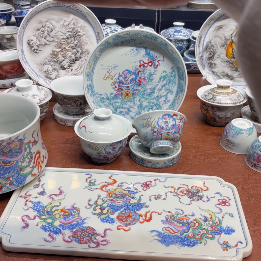 王***福陶杯子景德镇陶瓷艺术展