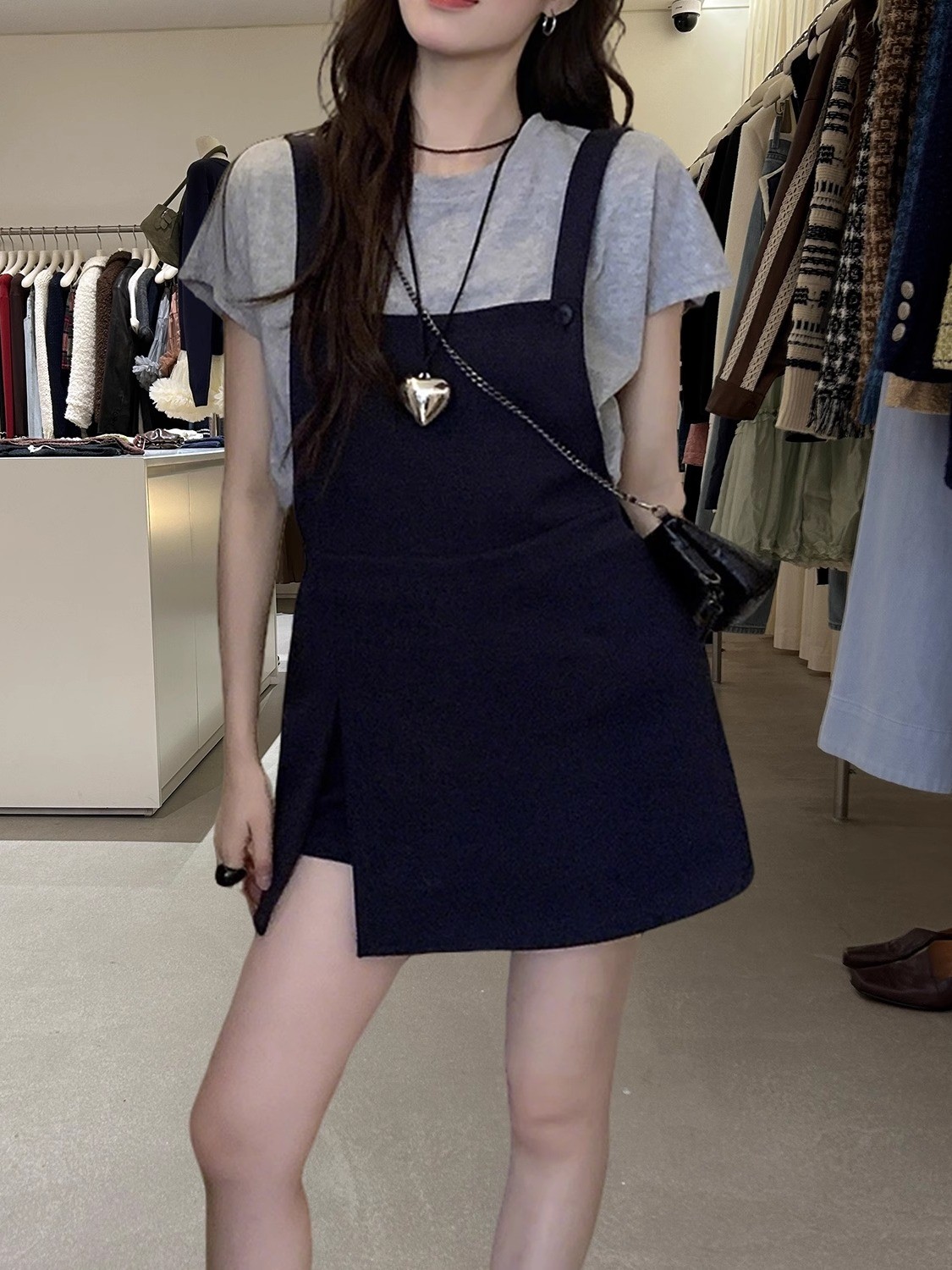 F清仓-夏季灰色短袖T恤开叉吊带连衣裙小个子背带裙裤两件套装