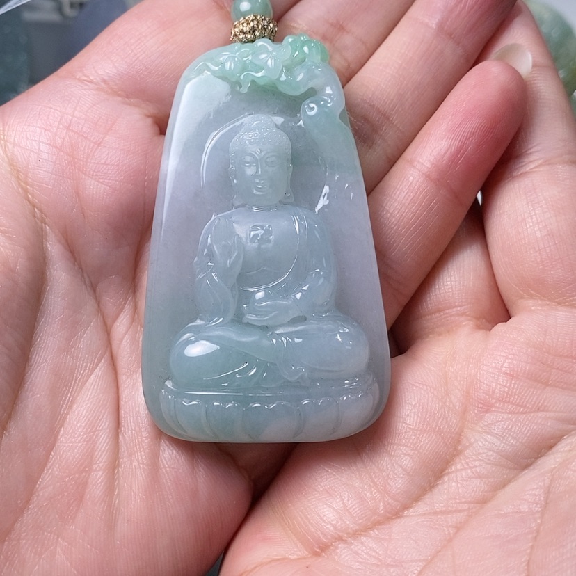 【闪购商品】翡翠颈饰未镶嵌小*。