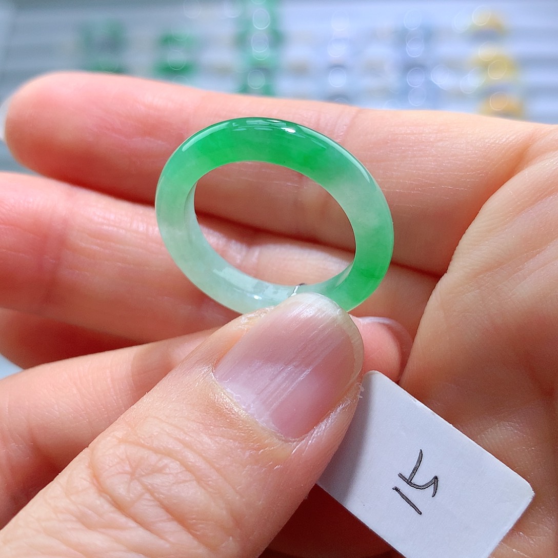 翡翠戒指未镶嵌15号