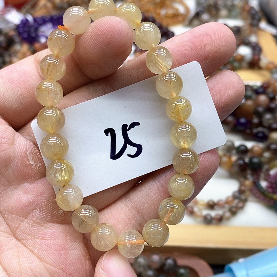 水晶手串未镶嵌天然