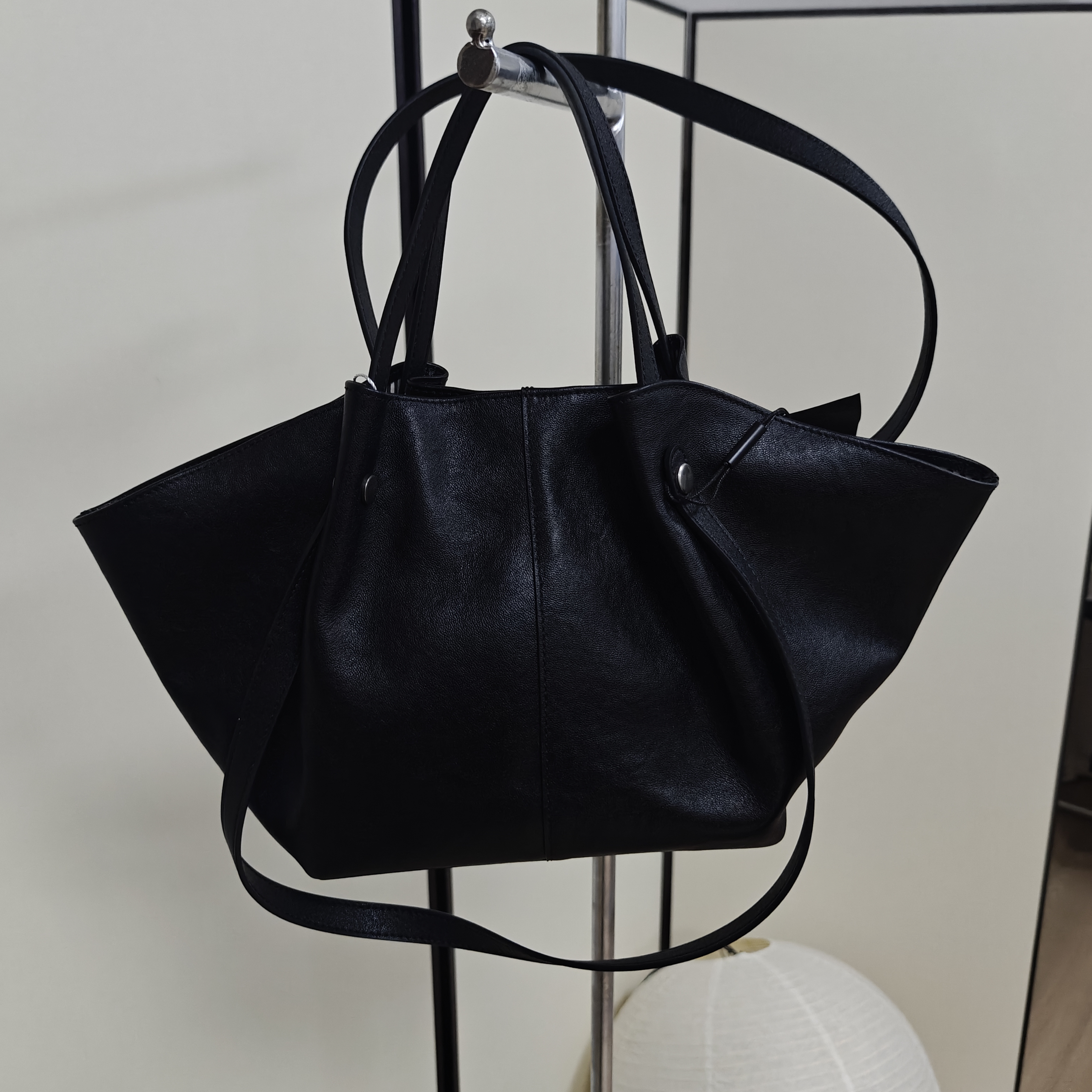 【木朴素包包】大号饺子包纯色扣式简约风斜挎包6210