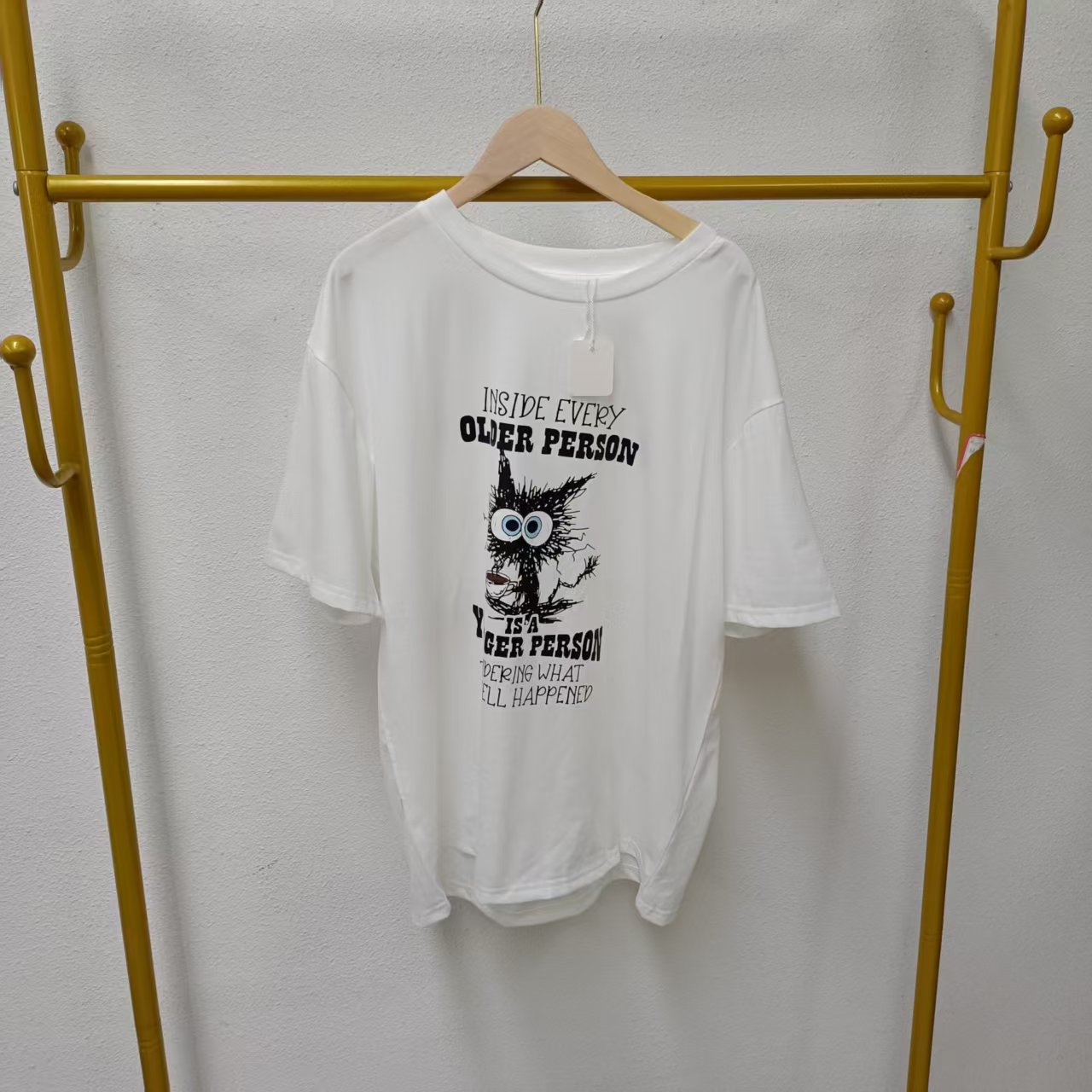 唯琳剪标   7仓F3-14-T-5600款   白色怪兽短袖T恤