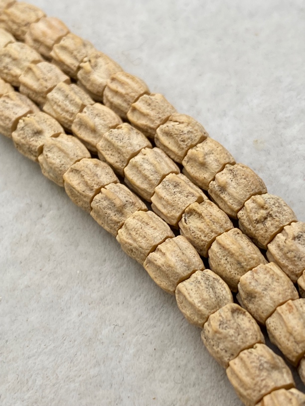 热振柏香籽108长串『多棱鬼脸超级桶顺』一物一图