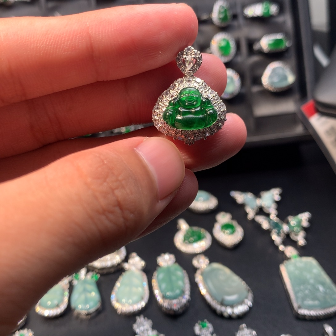 翡翠未镶嵌吊坠(不含链)