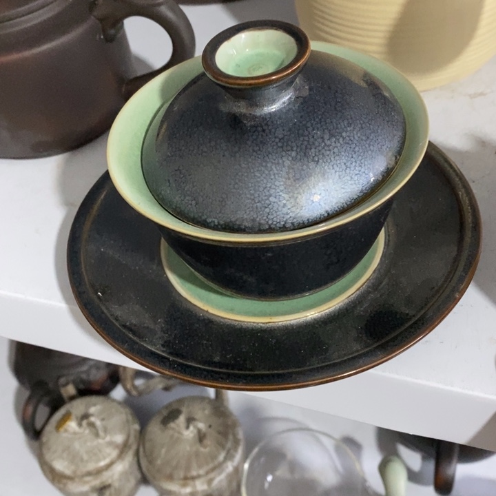 陶瓷艺术品及陶瓷壶