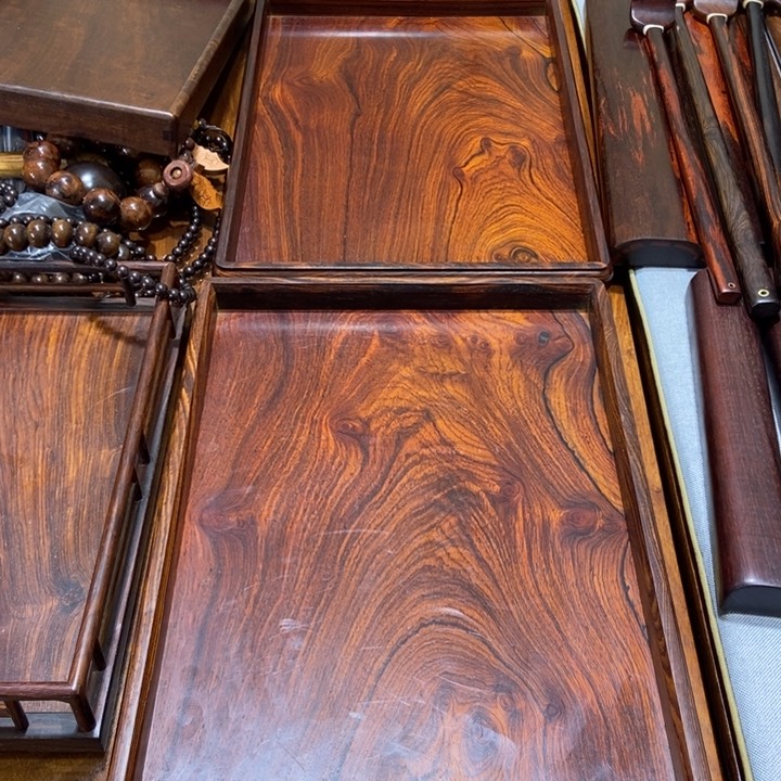 贡木红酸枝微凹茶盘一个