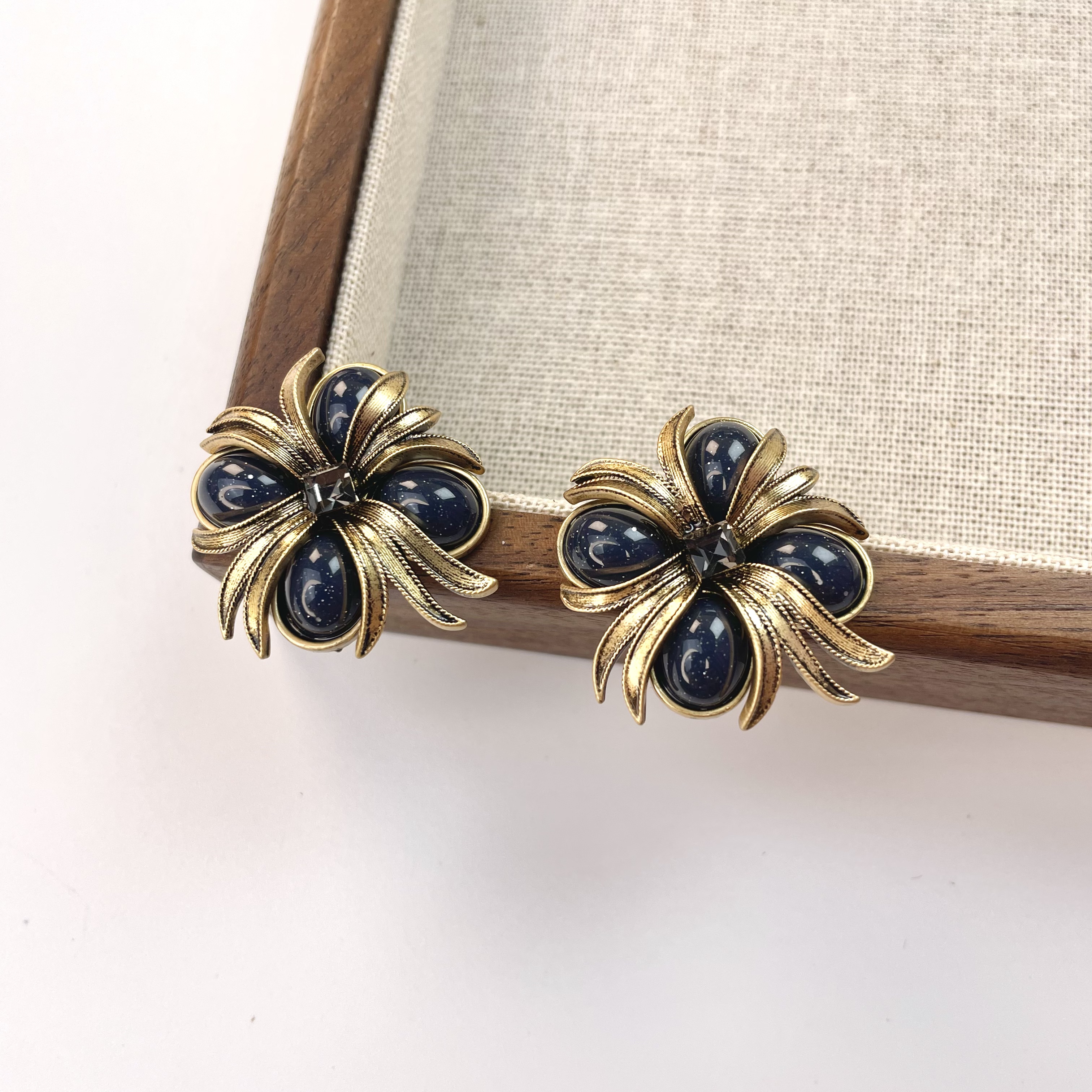 铜合金耳饰 手工气质蓝色轻奢时尚黑色复古耳钉